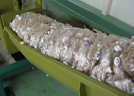butelki PET odwodnione i zagęszczone